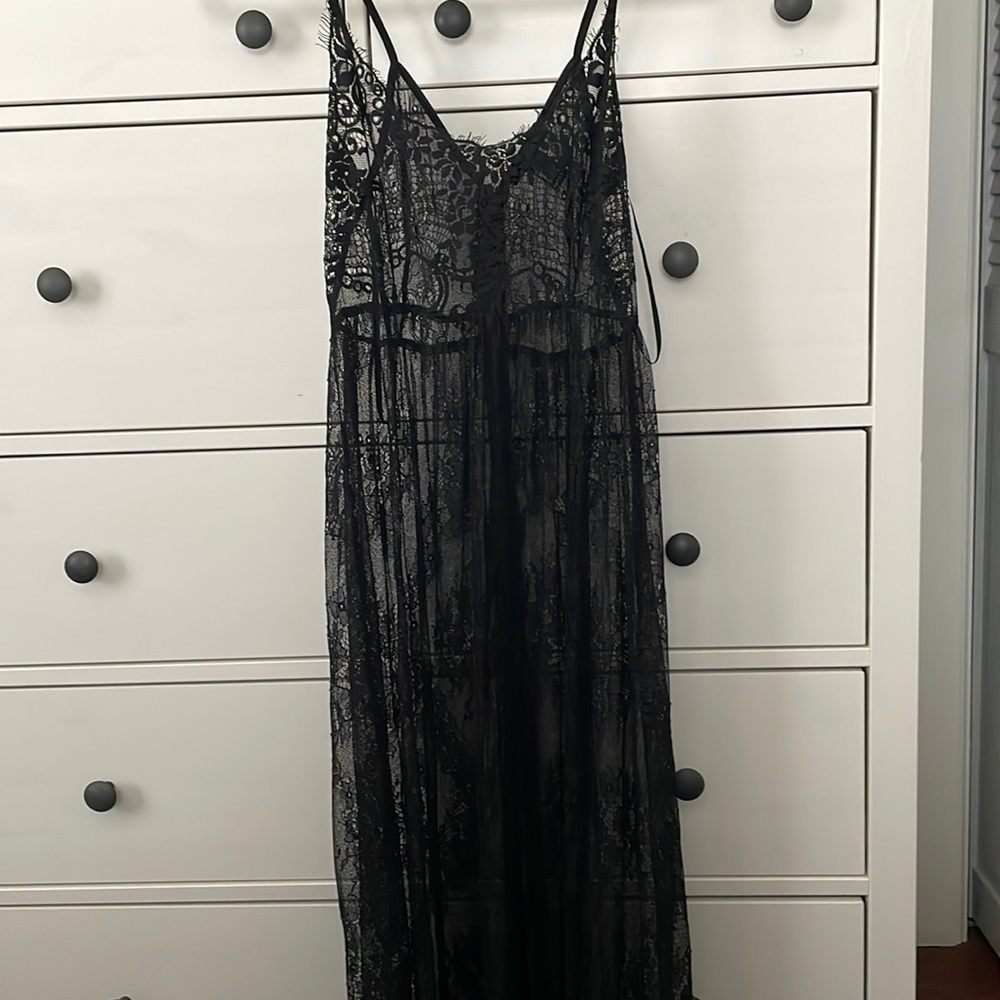 Forever 21 Sheer Floral Lace Midi Dress , Black
